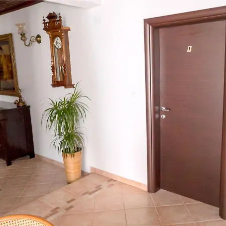 Apartment-rooms Preka 4*