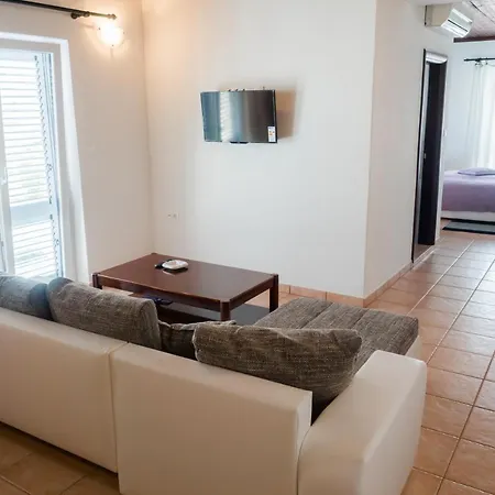 Apartment-rooms Preka בית הארחה