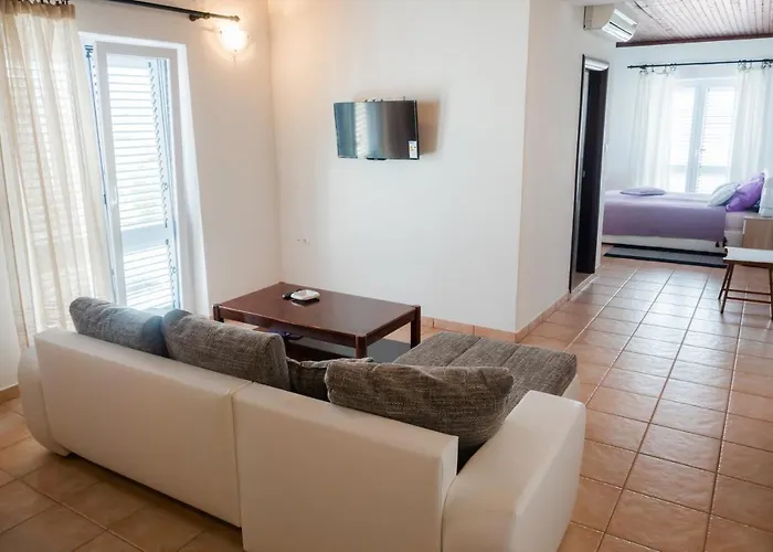 Apartment-rooms Preka בית הארחה