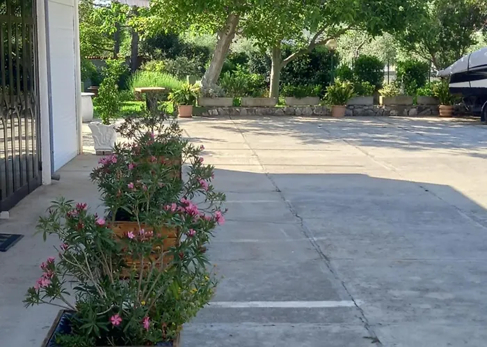 Apartment-rooms Preka 4*