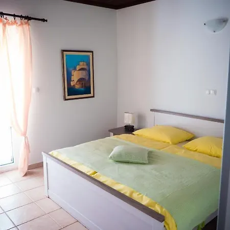Penzion Apartment-rooms Preka New Translation