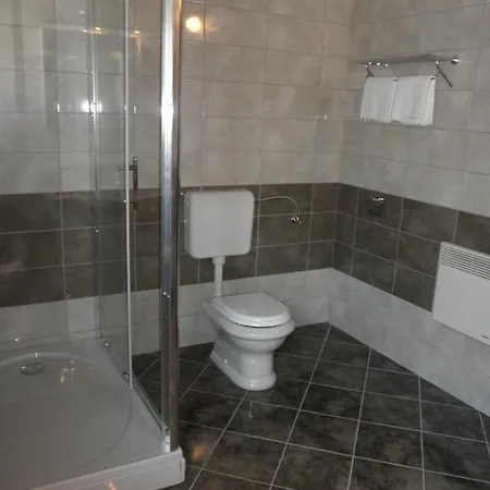 Apartment-rooms Preka 4* Palit