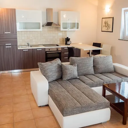 Apartment-rooms Preka Pensionat Palit