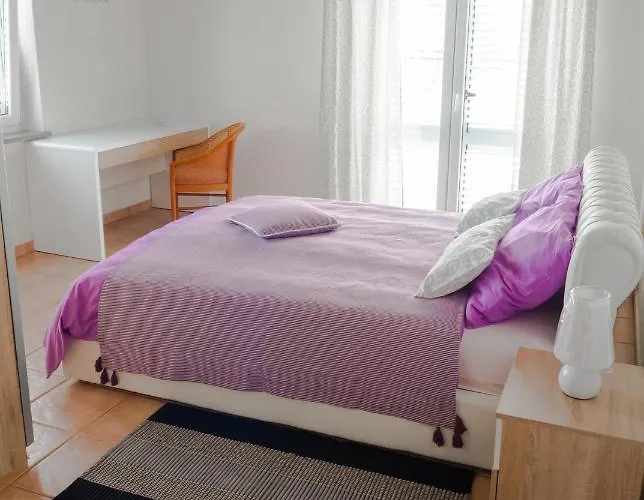 Apartment-rooms Preka ゲストハウス 4*