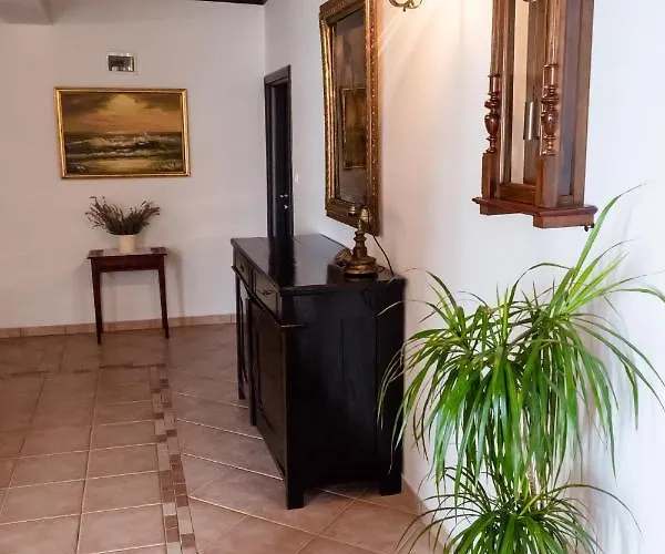 Apartment-rooms Preka